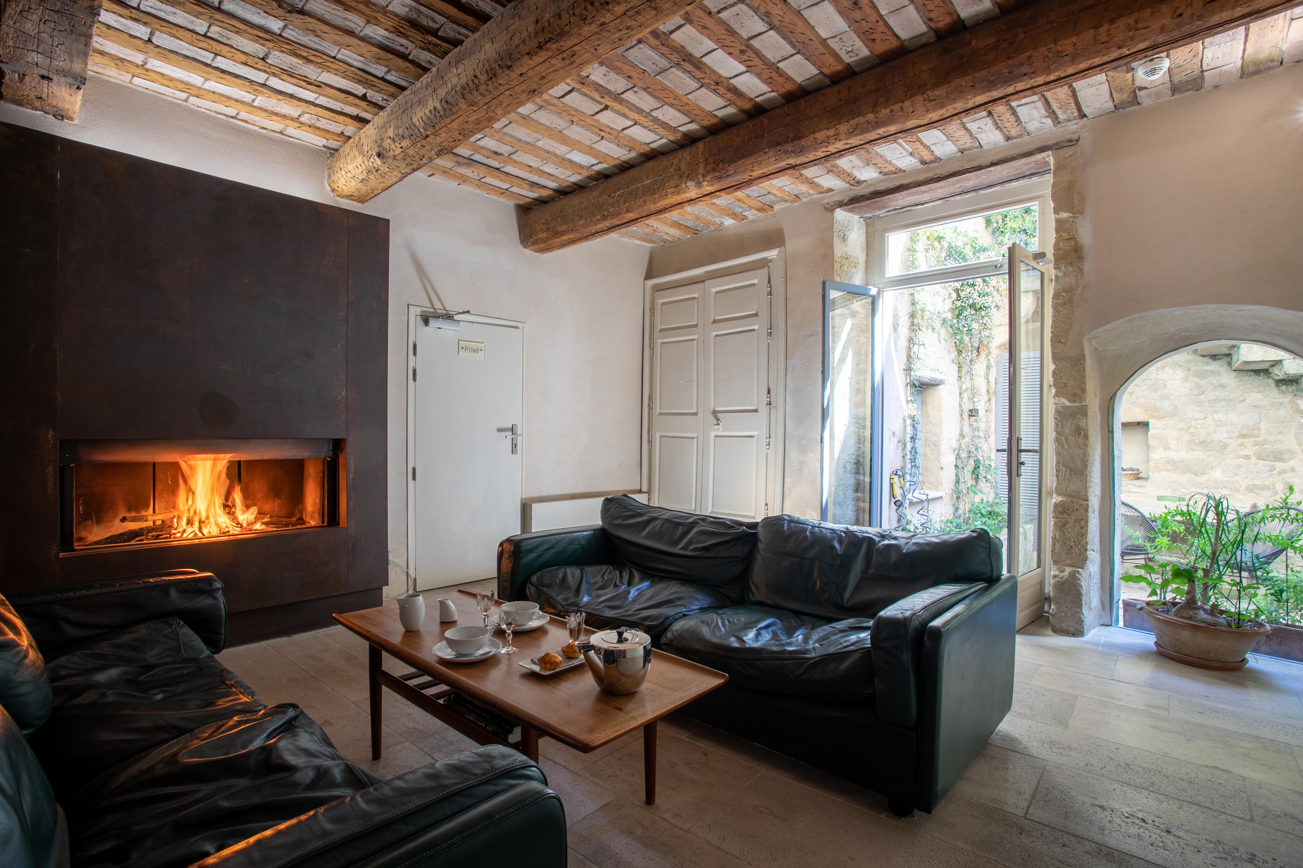Boutique Hotel Entraigues Uzes Exterior photo